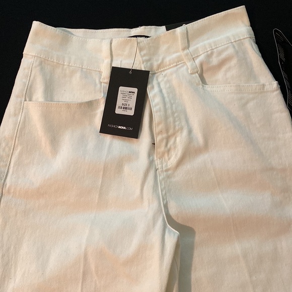 Fashion Nova White Denim Vest & Jeans Set - Picture 6 of 9